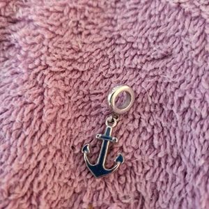 Anchor charm